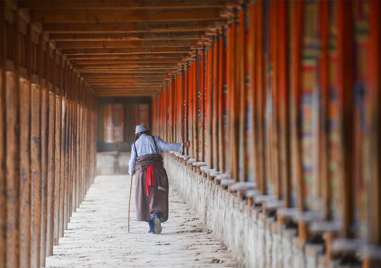 Ancient Silk Road along China ( Xi'an, Labrang Lamasery, Xiahe,Binglingsi Temple,Dunhuang,Turpan, Kashgar,Taxkorgan ) 14 days